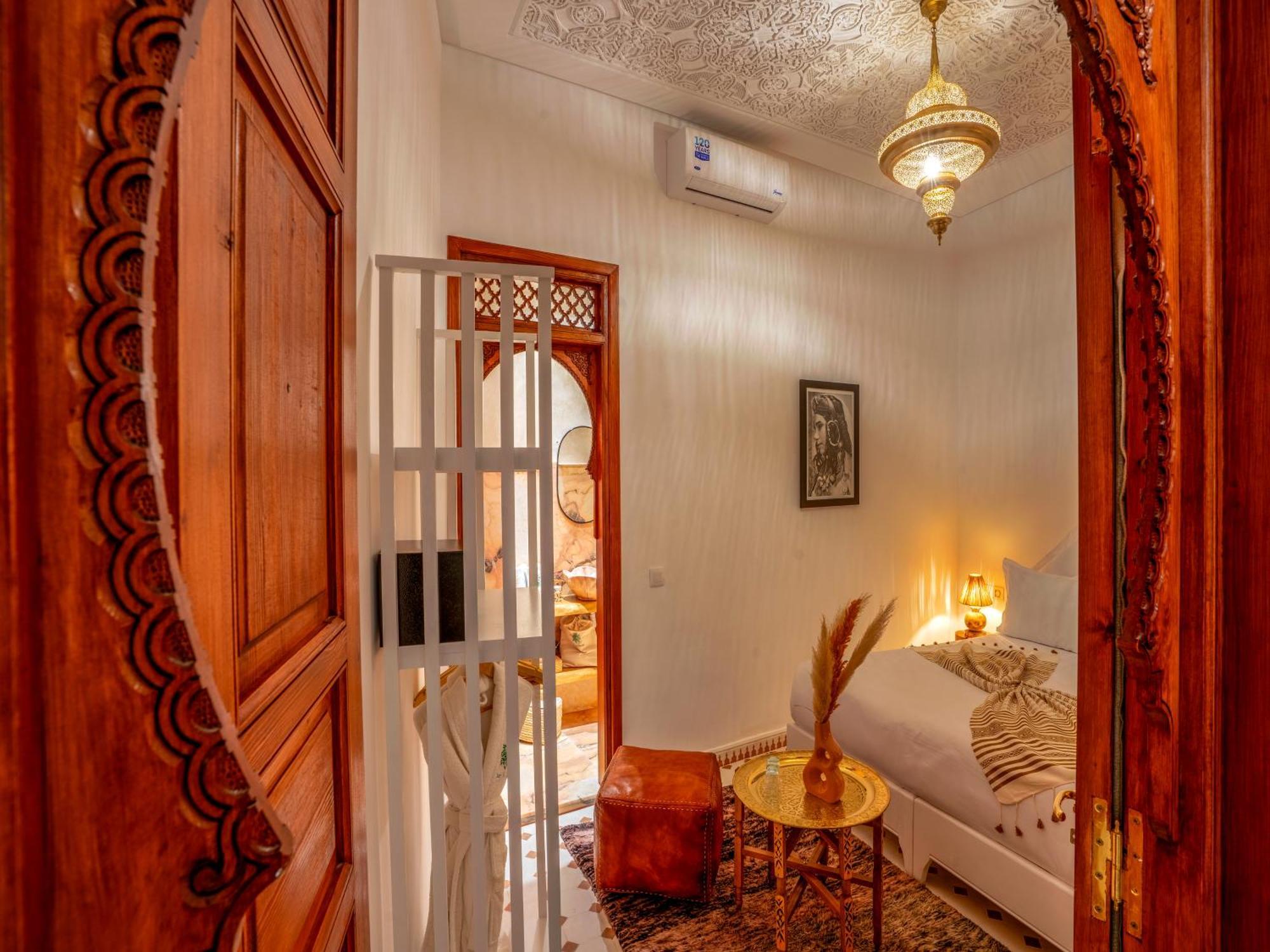Dar Al-Famila Hamam & Spa มาร์ราเกช ภายนอก รูปภาพ